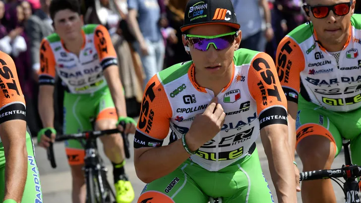 Eens of oneens: 'Het is een schande dat Bardiani nog mag starten in de Giro'