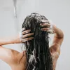 Wat zijn sulfaten - en waarom wil je ze liever niet in je shampoo hebben? | Beau Monde