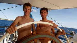 Riis legt Fränk en Andy Schleck vast tot eind 2010