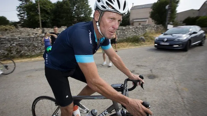 Armstrong reageert op schadeclaim