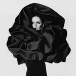 Wil je zien! Expositie over het Meesterlijk Zwart van Cristóbal Balenciaga