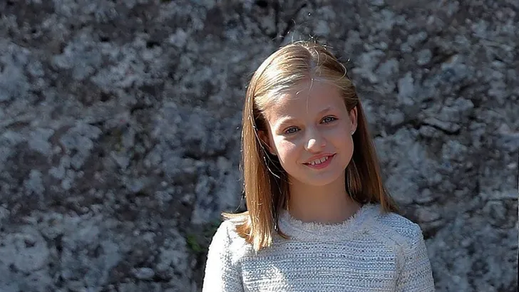 Spanje: prinses Leonor zet schaar in heur haar