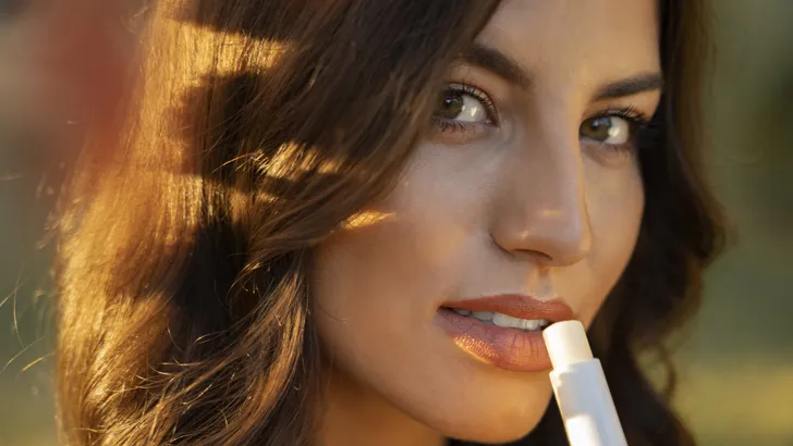 6 dingen die je niet meer moet doen als je droge lippen hebt