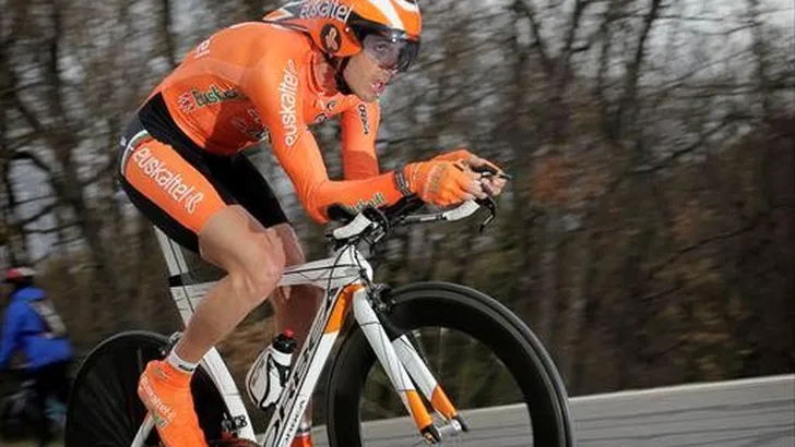 Sanchez schrijft GP Indurain op zijn naam