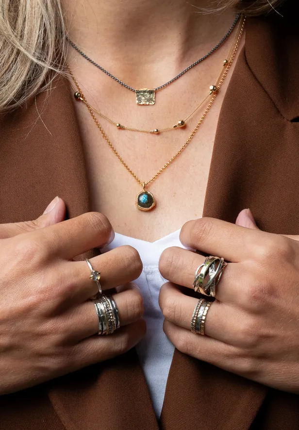 Een greep uit de prachtige sieradencollectie van Jéh Jewels
