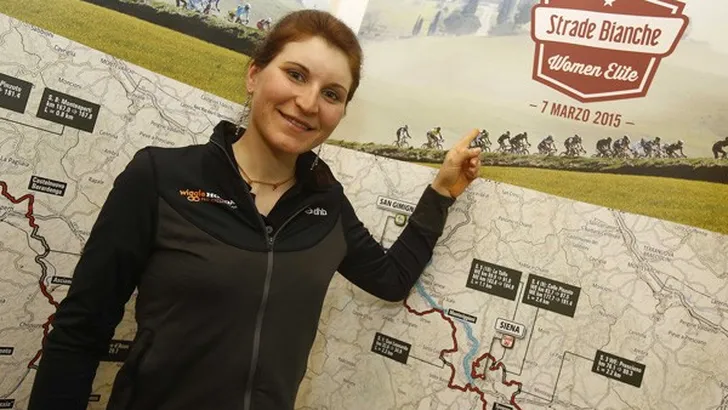 Ook vrouwen rijden Strade Bianche