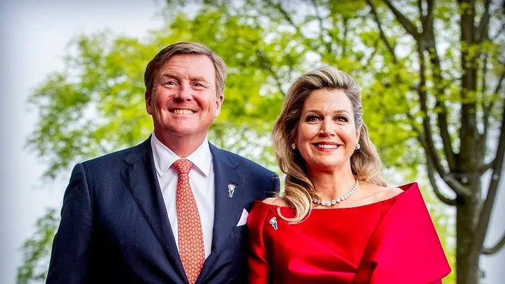 Oranjes vieren de vrijheid op de Amstel