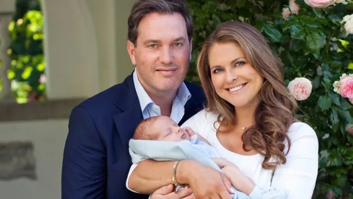 Prins Nicolas wordt gedoopt