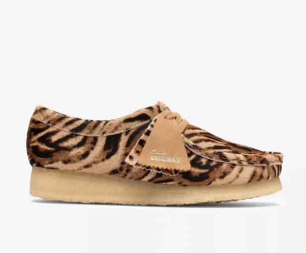 Clarks Wallabee met dierenprint.