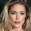 Doutzen Kroes maakt comeback op Vogue cover: 'Moest even helemaal terug naar nul' | Beau Monde