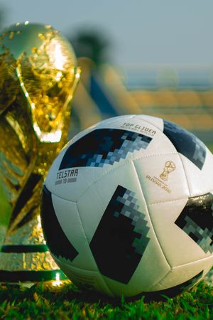 Tweede Kamer kiest boycot WK voetbal: ‘die stadions zijn doordrenkt van bloed’