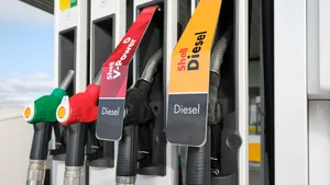 Jij pint de hoofdprijs aan de pomp, terwijl déze oliereus juist extra verdient