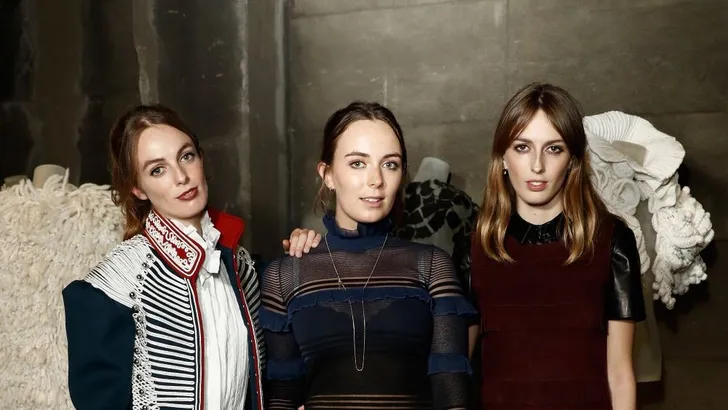 Aristo-trio: meet the Manners Sisters