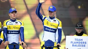Siebe Deweirdt maakte deel uit van de vroege vlucht tijdens de Amstel Gold Race, maar hij zal de koers vooral herinneren vanwege een ander bizar verhaal. De Belg was verdwaald in het Zuid-Limburgse landschap.
