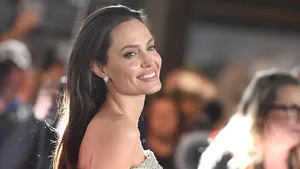 Angelina Jolie open over ziekte Bell's Palsy