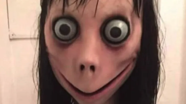 “Momo is dood”: kunstenaar vernietigd angstaanjagend kunstwerk