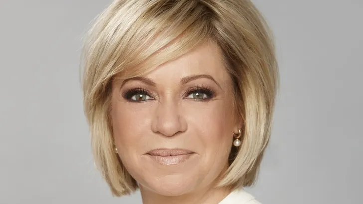 De favoriete beautyproducten van minister Jeanine Hennis-Plasschaert
