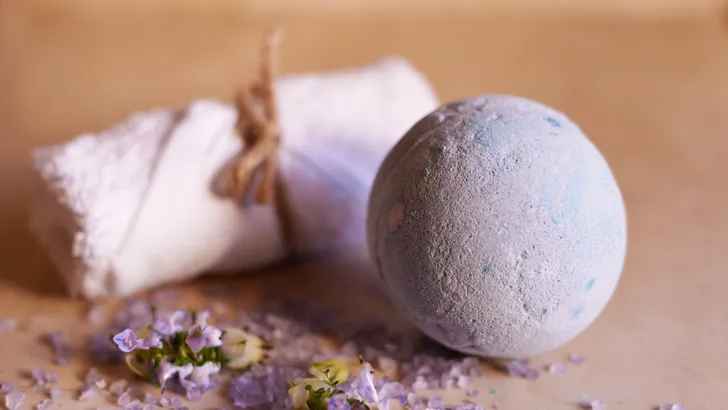Hoe bath bombs schadelijk kunnen zijn voor je vagina