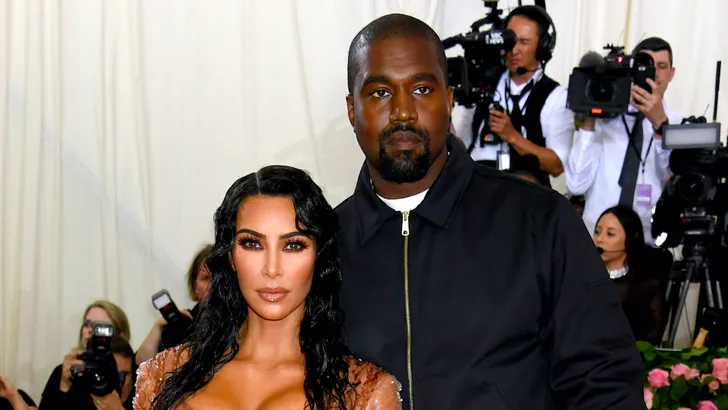 North steelt de show tijdens interview Kim Kardashian en Kanye West