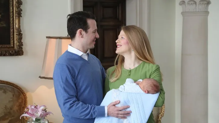 Snoezig: eerste kiekje van babyprins Stefan