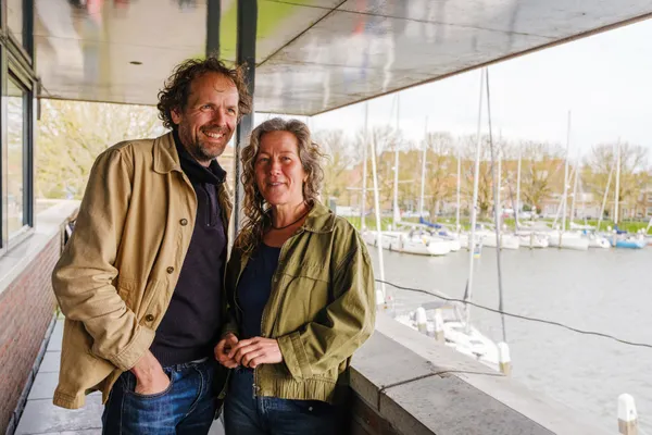 Hugga wugga: Peter Maurits en Saskia O’Sullivan (50 en 52)