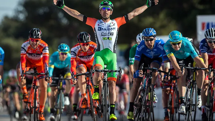 Bardiani-CSF voor dertig dagen geschorst
