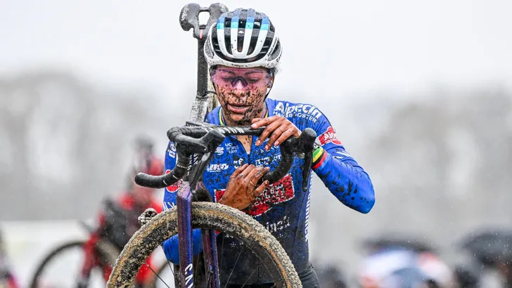 Aardbeiencross Merksplas Cyclocross race women elite