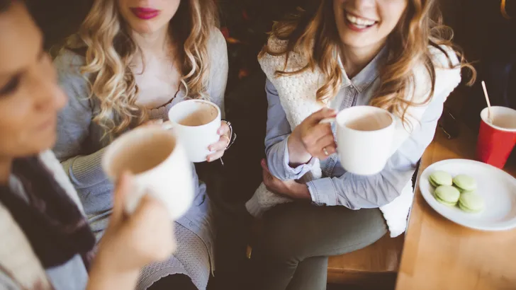 Je houdt je koffiekopje blijkbaar al je hele leven verkeerd vast