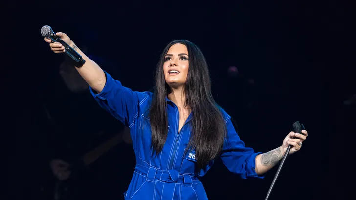 Demi Lovato biedt fans gratis therapiesessies tijdens nieuwe tournee