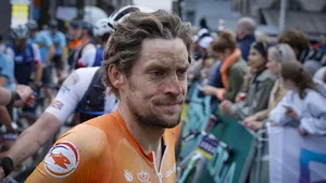 Thijs Zonneveld kijkt met gemengde gevoelens.