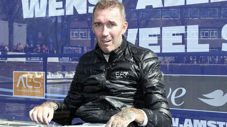 Fernando Ricksen verrast dochtertje voor verjaardag