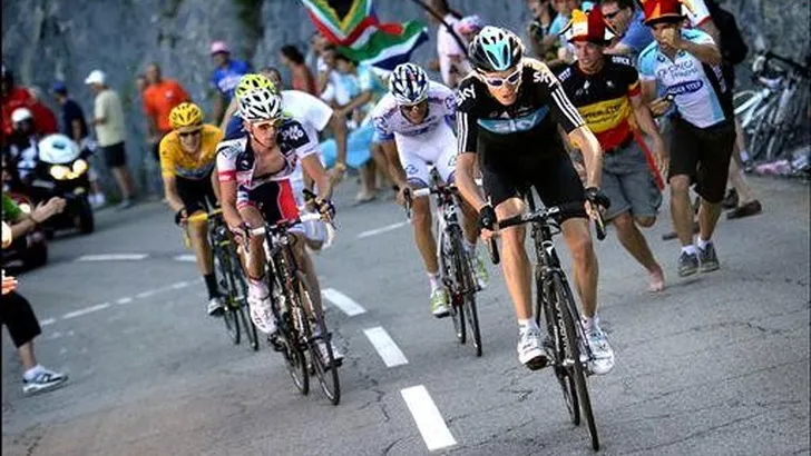 TOUR: Rolland wint, Wiggins kraakt door Froome