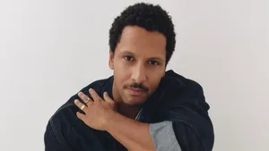 Tarikh Janssen overwoog te stoppen met acteren: 'Ik werd alleen gecast als de mooie jongen'