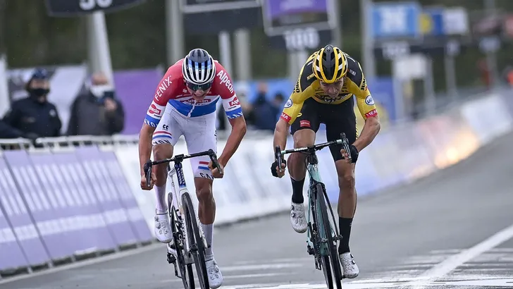 De Vlaeminck: 'Wie gaat Van der Poel tegenhouden in Roubaix?'