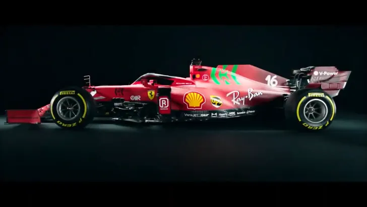 De Ferrari SF21 is een beetje groen