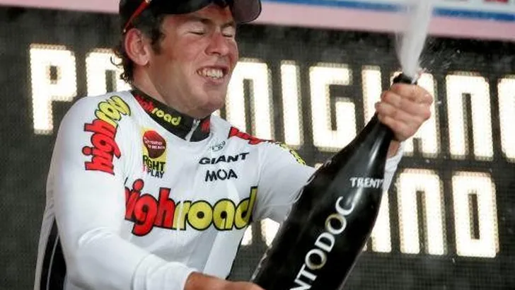 GIRO: Cavendish verslaat Förster en Bennati!