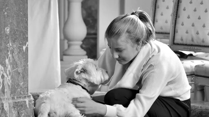 Prinses Elisabeth trakteert op nieuwe foto's