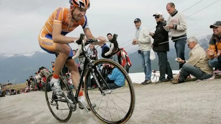 Menchov nu met Moerenhout naar de Pyreneeën