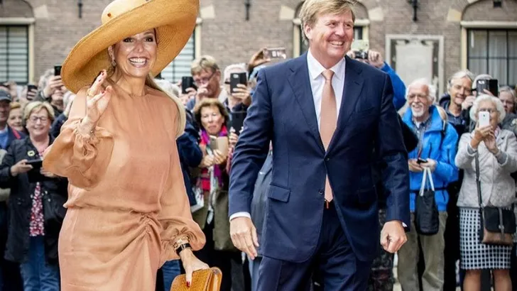 Zien: jarige Máxima bij viering 100 jaar kiesrecht