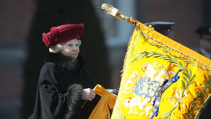 Beatrix 80: van koningin tot prinses