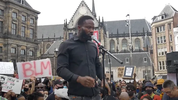 Na Akwasi nu ook aangifte tegen KOZP-voorman Jerry Afriyie