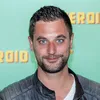 Dilemma's met Victor Abeln: Nooit meer scheren of nooit meer tandenpoetsen? | Grazia