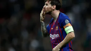 Messi’s hotel omgetoverd tot lesbisch orgie paradijs