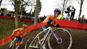 Lars van der Haar in het oranje tijdens WK Veldrijden 2026.