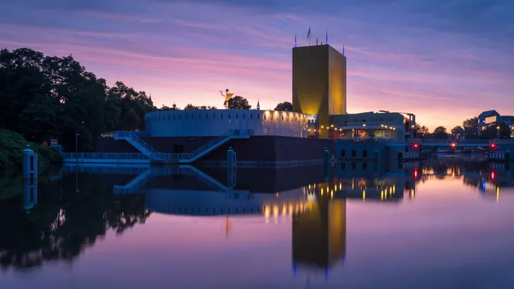 Pink dawn in Groningen