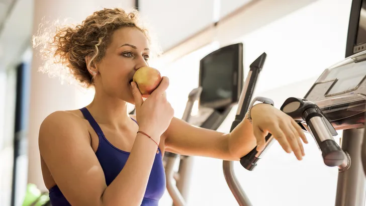 5 gezonde pre-work-outsnacks voor extra energie