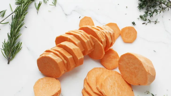 4 redenen waarom je buikvet krijgt