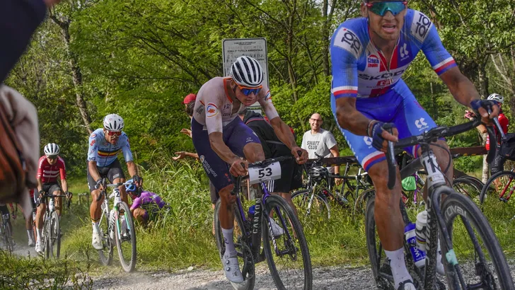 mathieu van der poel tijdens het wk gravel van 2022