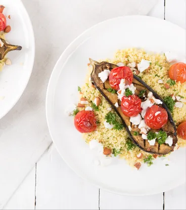 Aubergine met couscous en geitenkaas