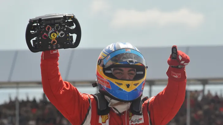 Alonso blijft hoop houden: 'In 2010 en 2012 had ik ook niet de beste auto'
